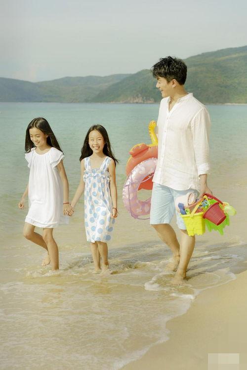 父女炸裂吃瓜,炸裂吃瓜事件引发社会热议